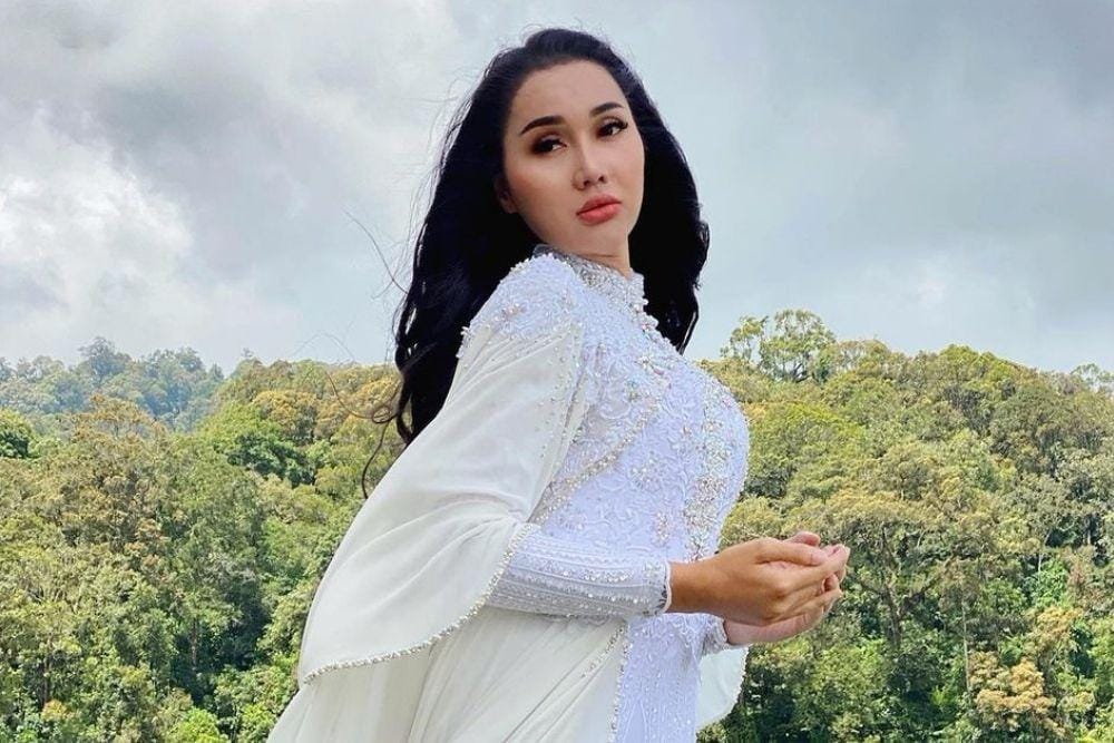 instagram.com/lucintaluna_manjalita