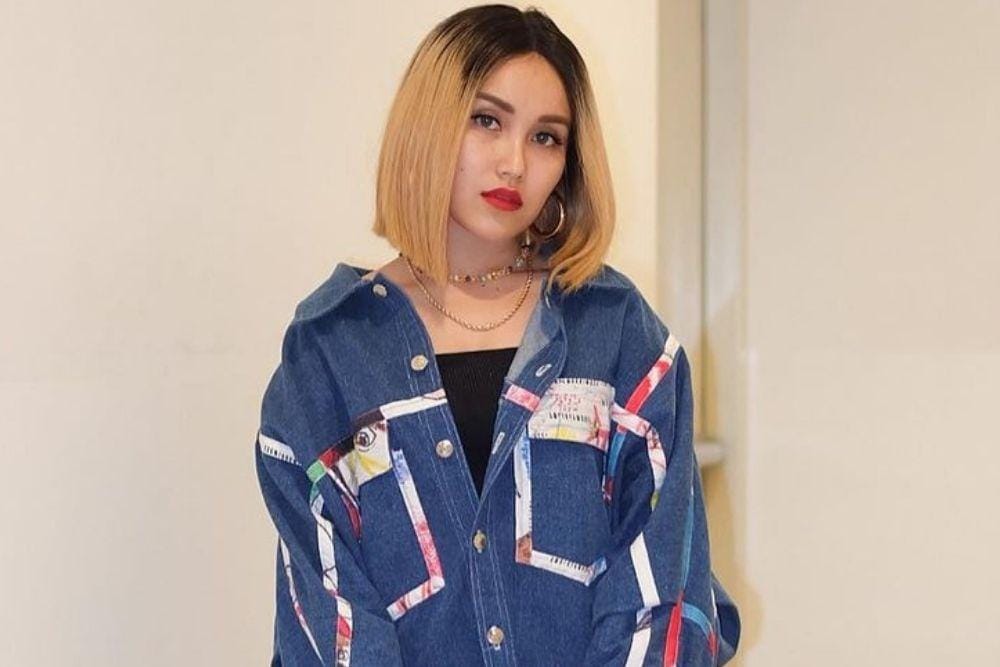 instagram.com/ayutingting92