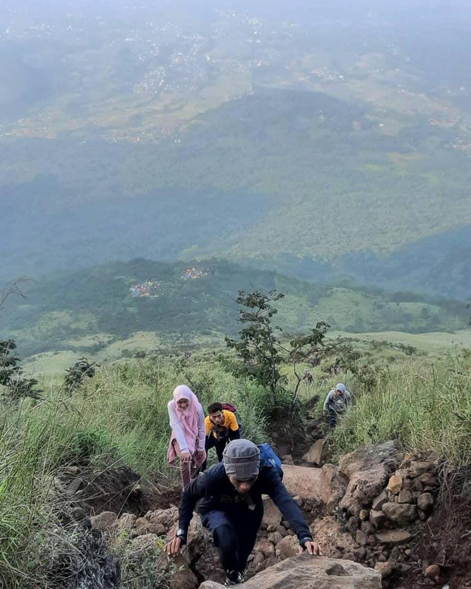 Instagram.com/nxr.id