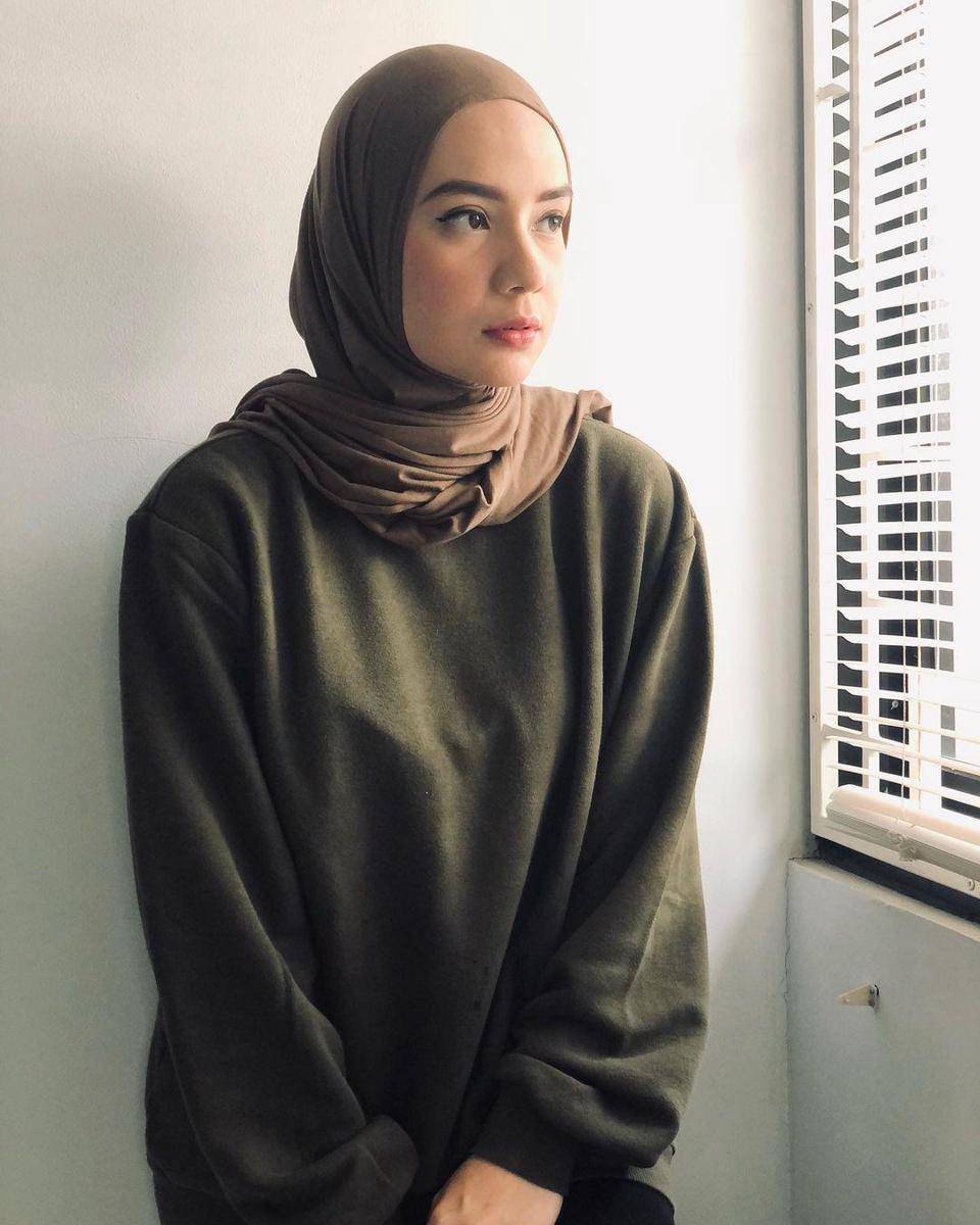 Instagram.com/putriannesaloka