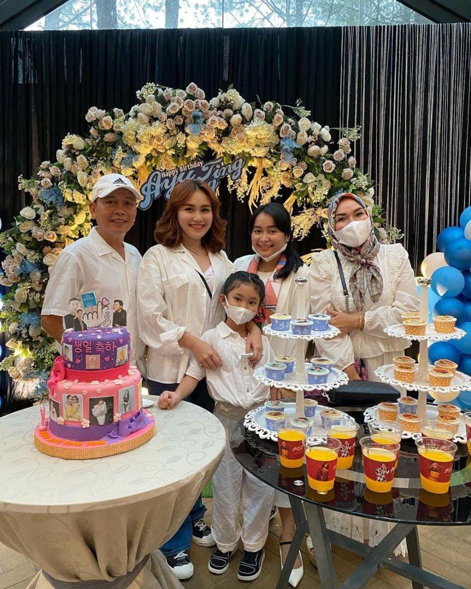 Instagram.com/ayutingting92