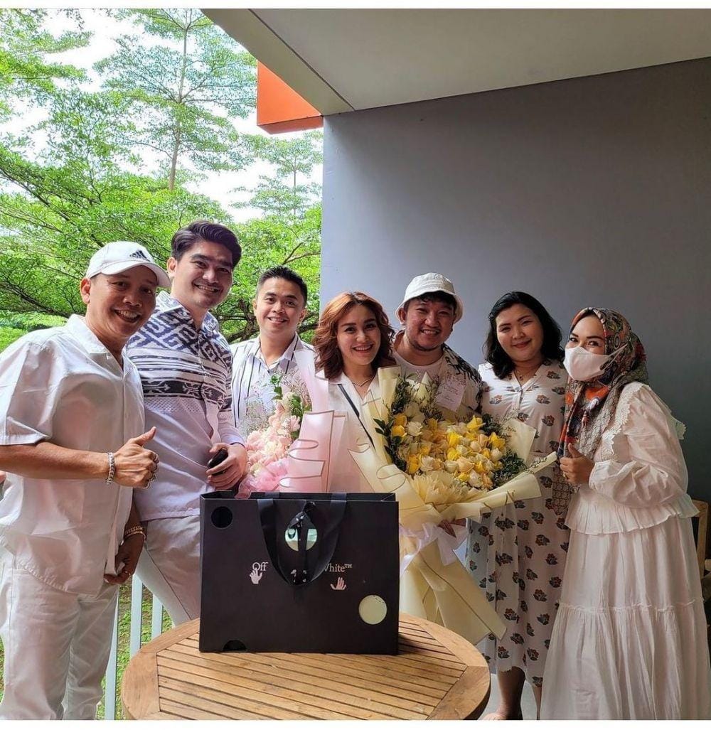 Instagram.com/ayutingting92