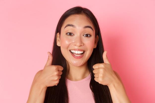 Cara memutihkan gigi kuning secara alami/freepik.com