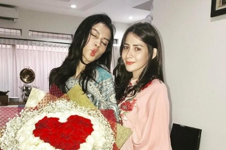 Instagram.com/dindasyarif