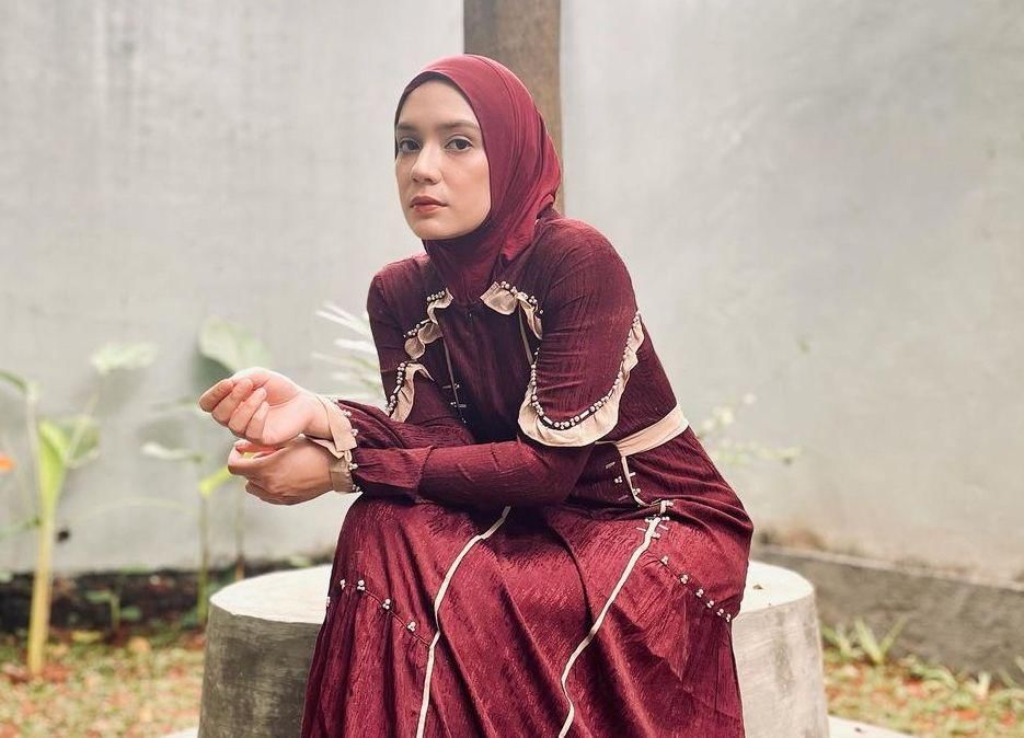 instagram.com/putriannesaloka/