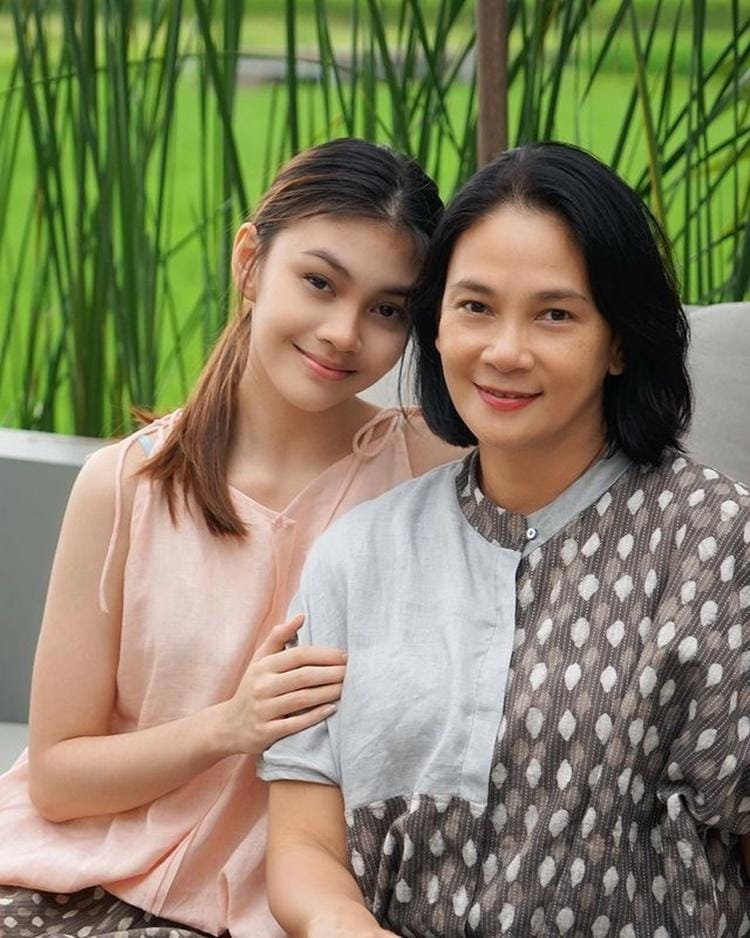 Instagram.com/bu_deedee