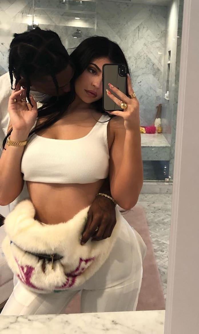 instagram.com/kyliejenner