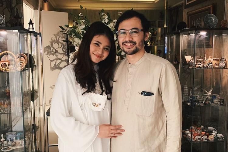 Instagram.com/adesuryaakbarr