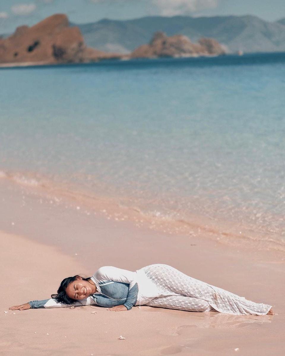 instagram.com/rachelvennya
