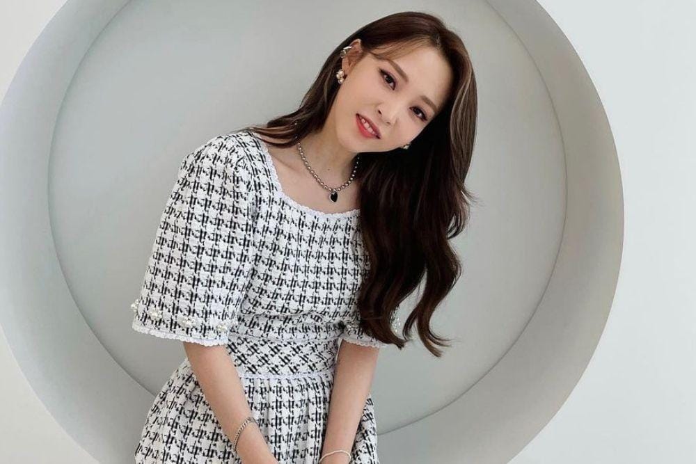 instagram.com/mo_onbyul