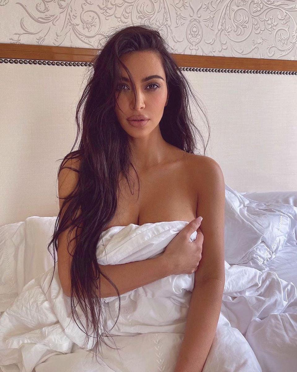 instagram.com/kimkardashian