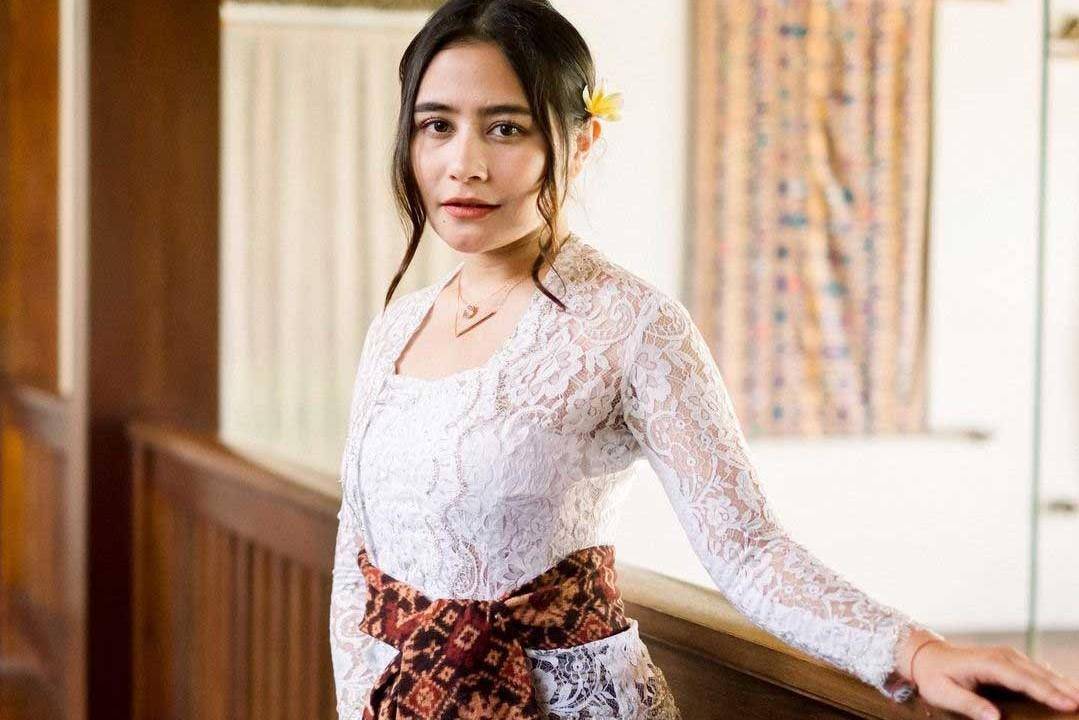 instagram.com/dhikaananta_