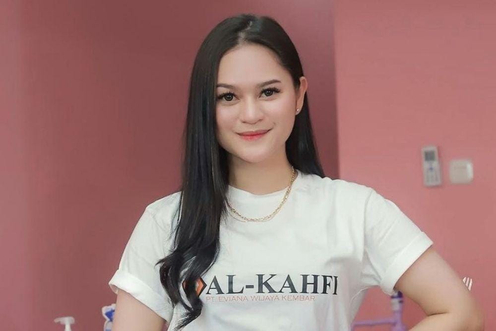 instagram.com/nadyaindry