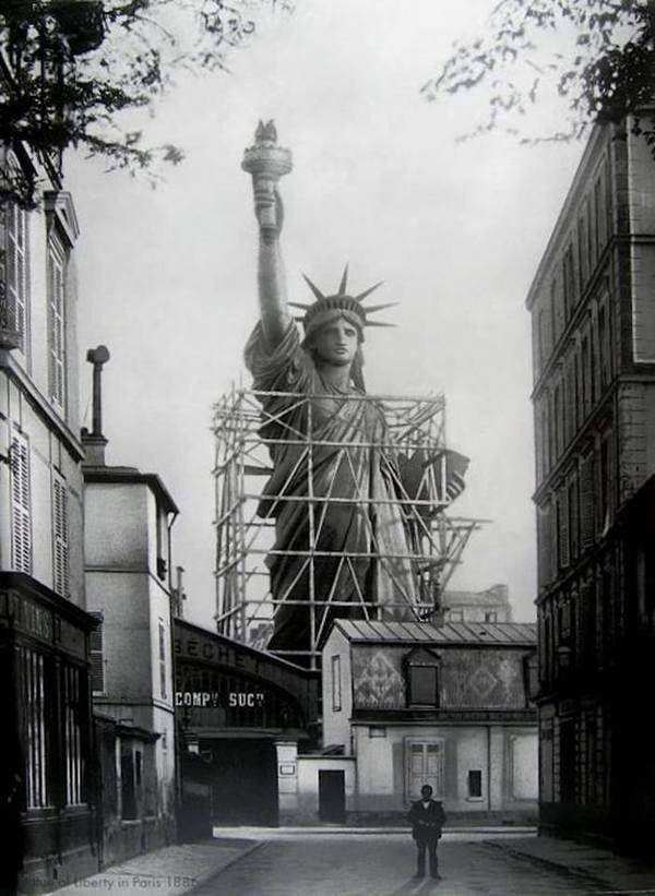 twitter.com/WeirdHistoryPIX