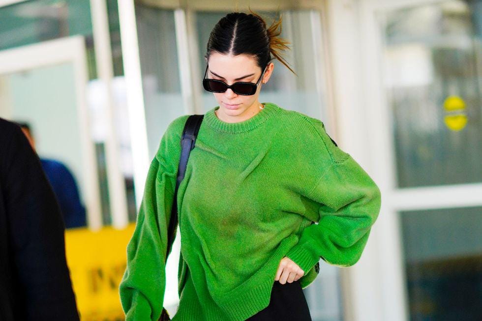 Tiru Gaya Santai Kendall Jenner untuk OOTD yang Beda