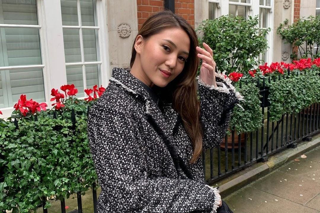 Gaya Asli Rachel Theresia, Menantu Menteri yang Kini Liburan ke Jepang