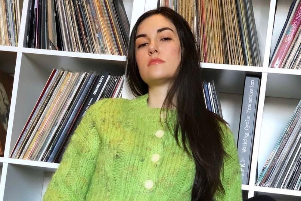 instagram.com/sashagrey