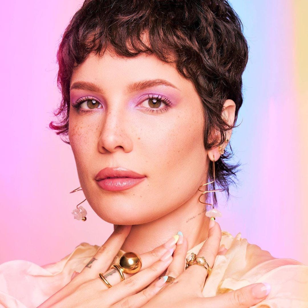 instagram.com/iamhalsey
