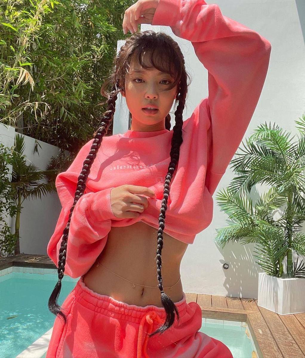 instagram.com/jennierubyjane