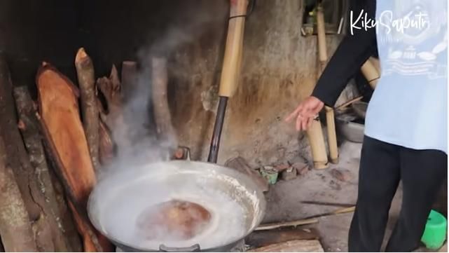 YouTube.com/Kiky Saputri Official