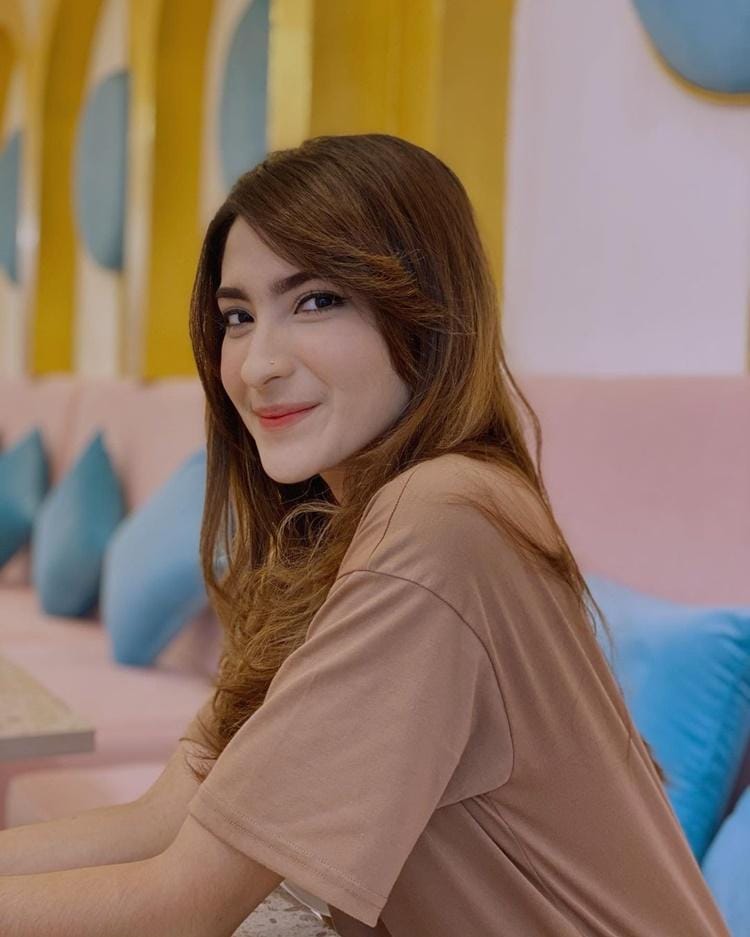 Instagram.com/shirinsafira