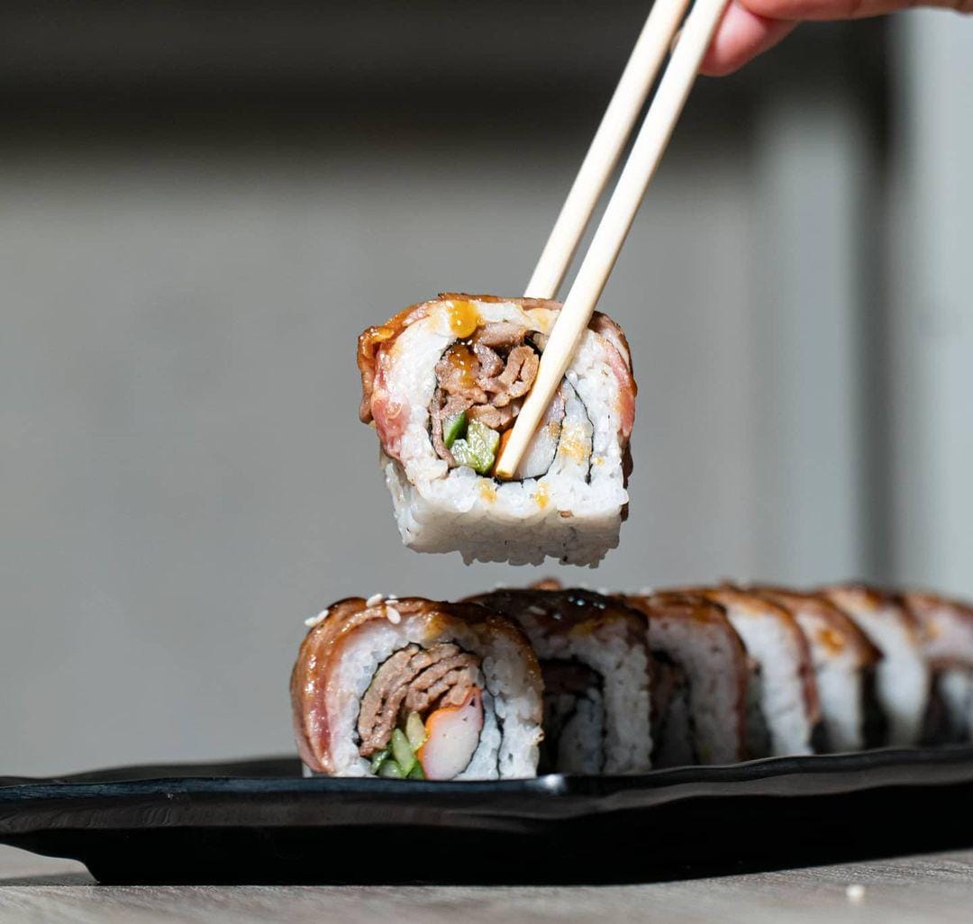 Instagram.com/oshi_oshi_25