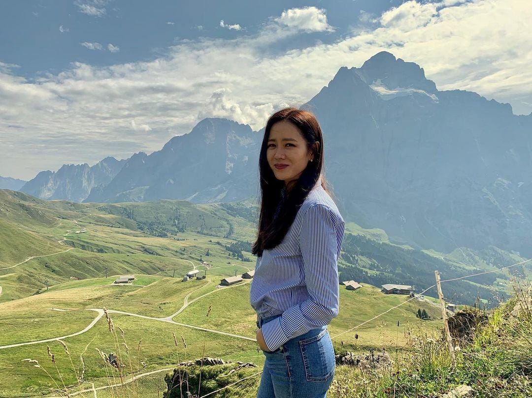instagram.com/yejinhand