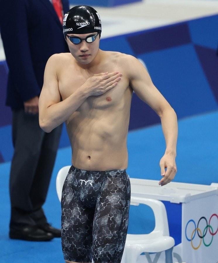 instagram.com/hwang.sunwoo