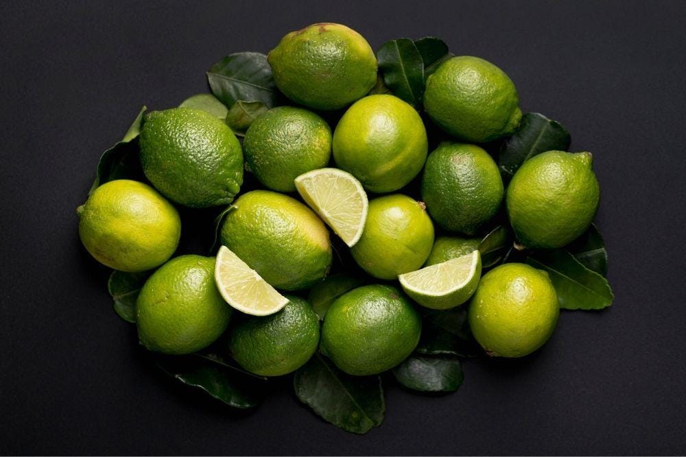 Cara Alami Menghaluskan Kulit Kaki/ freepik.com