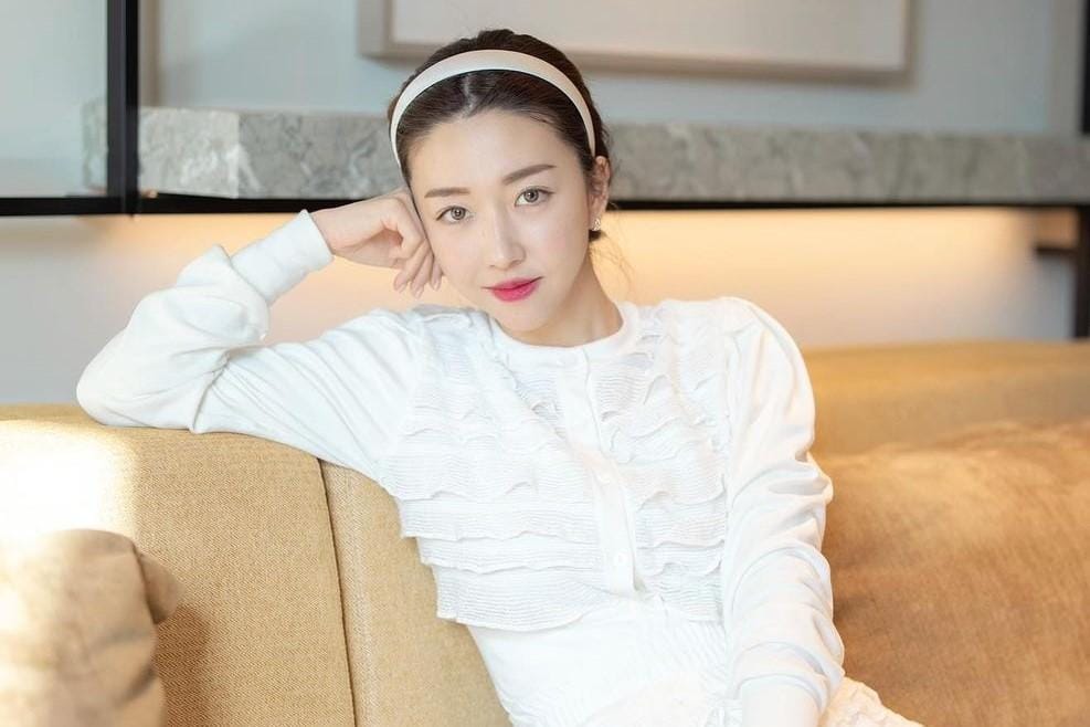 Gaya Sunny Dahye, YouTuber Kontroversial yang Bikin Warganet Geram