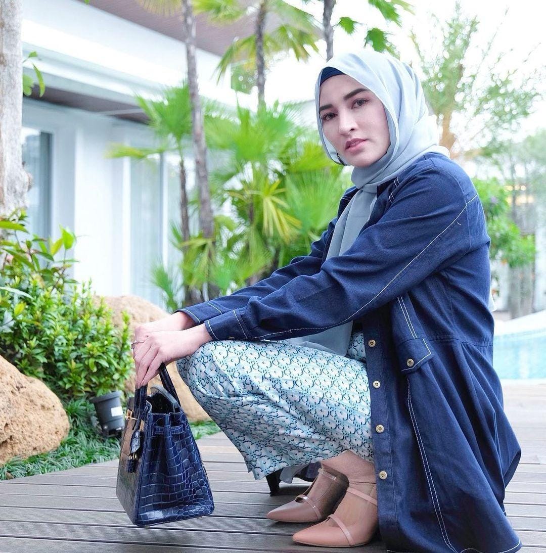 instagram.com/shandypurnamasari