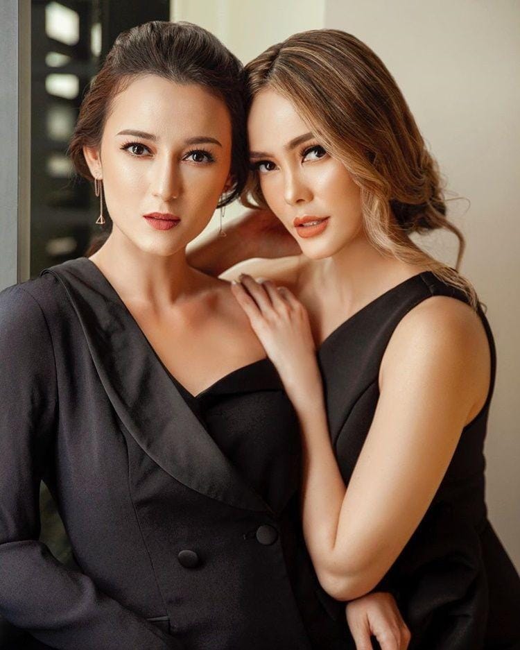 Instagram.com/julstelle