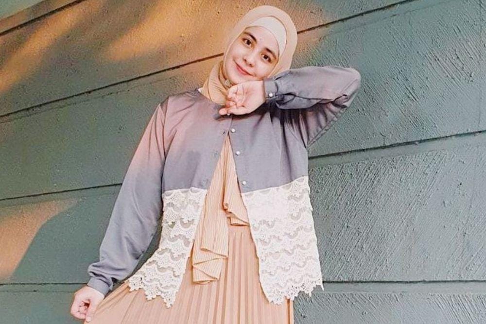 7 Potret Terbaru Risty Tagor, Cerai Lagi?