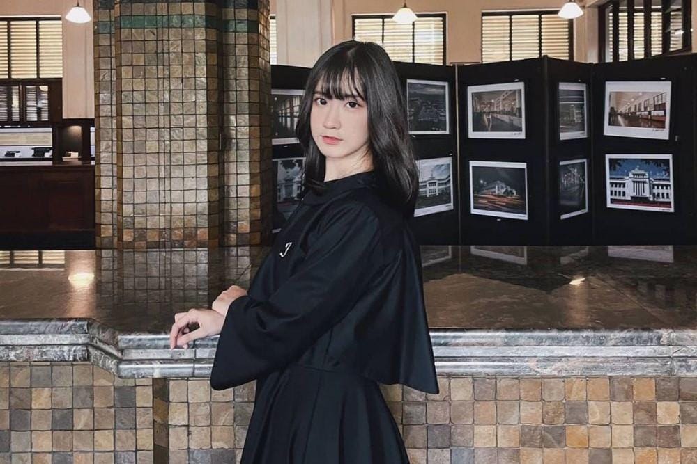Begini Gaya Ara JKT48 yang Dikeluarkan Akibat Skandal Foto Mesra