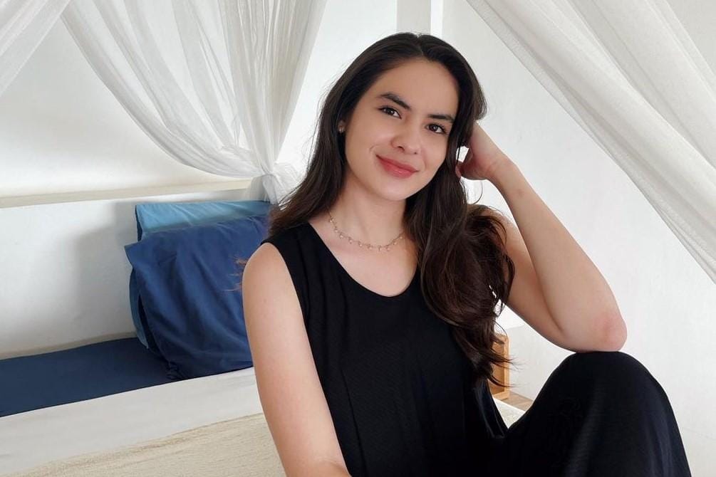 Gaya Steffi Zamora yang Bikin Fero Walandouw Makin Jatuh Cinta