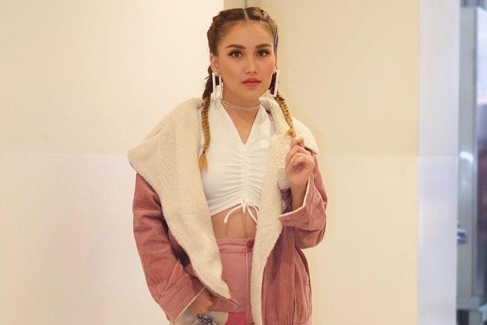 instagram.com/ayutingting92