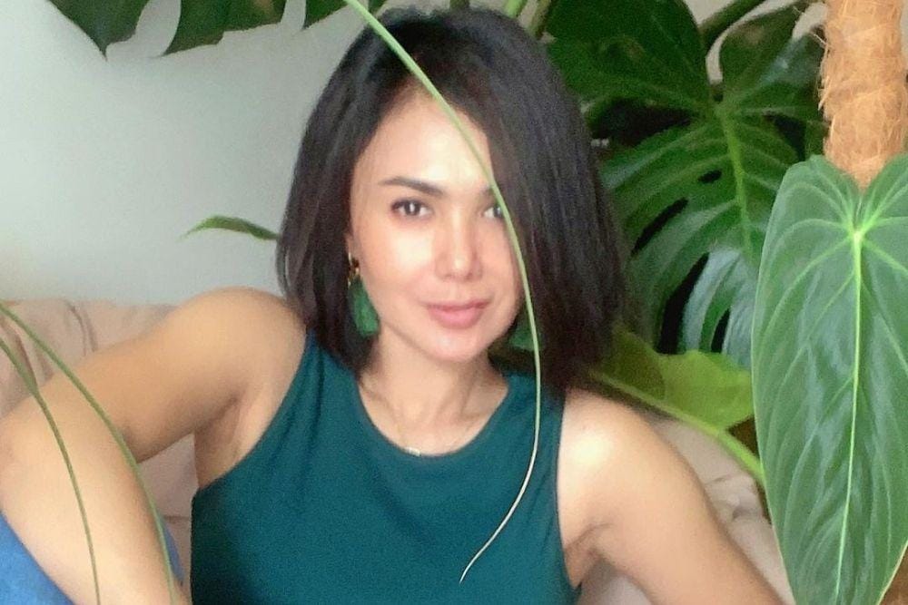 instagram.com/yunishara36