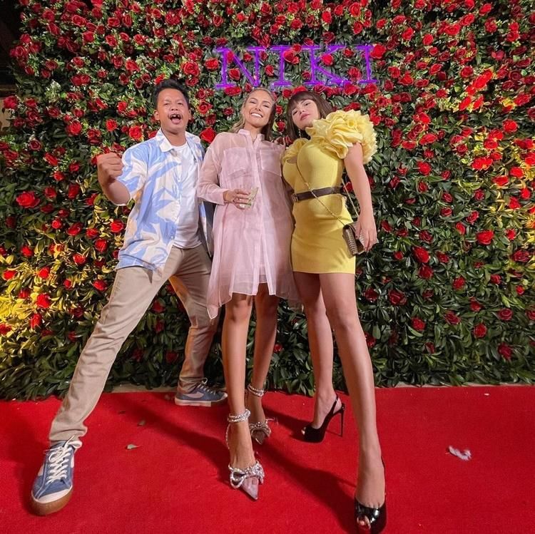 Instagram.com/dinar_candy