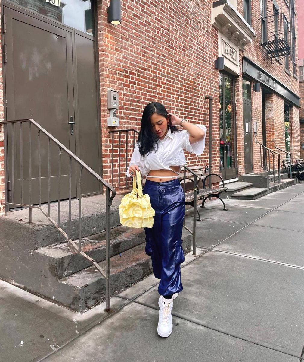 instagram.com/rachelvennya