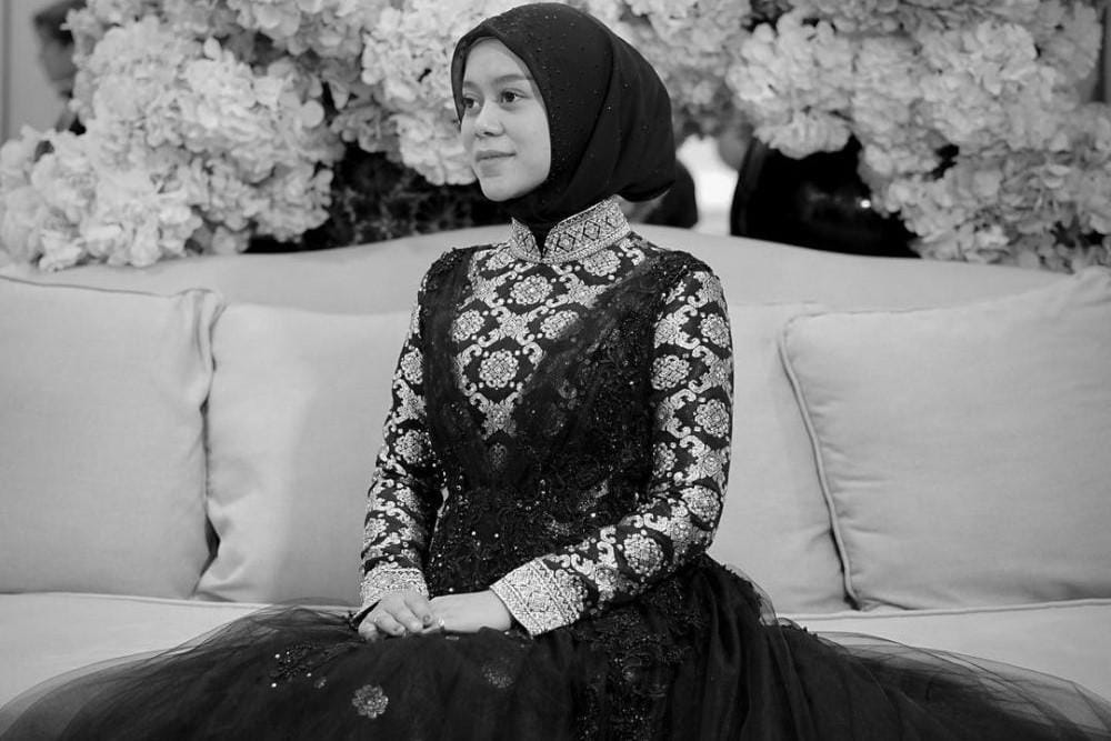 Gaya Glamor Para Artis Pakai Gaun Nikah Rancangan Ivan Gunawan