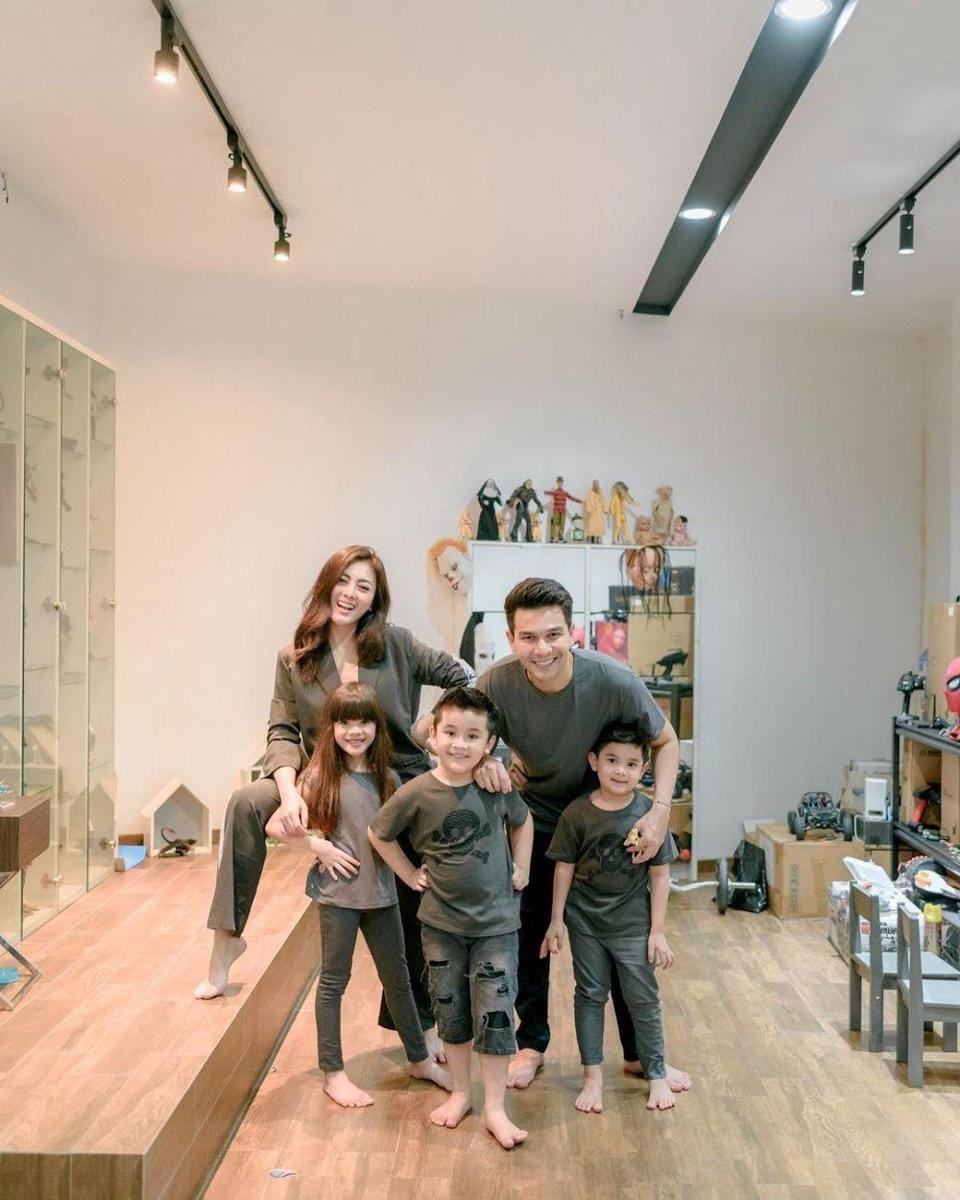 Instagram.com/ijonkfrizzy