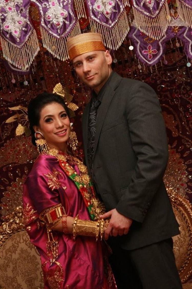 Instagram.com/thebridestory