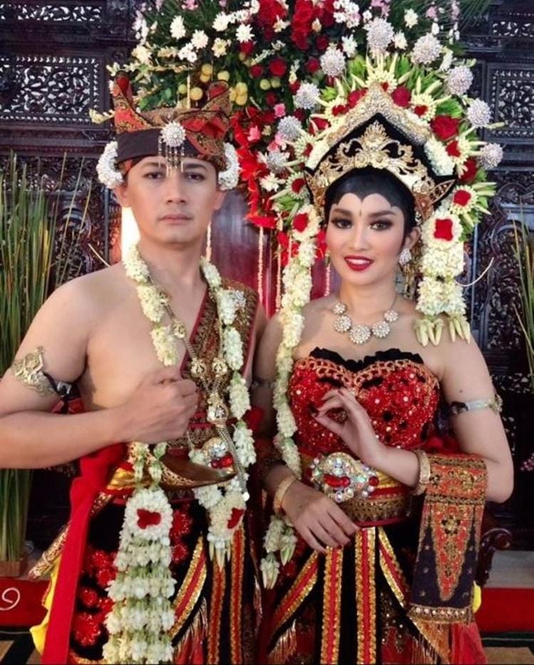 Instagram.com/fitricarlina