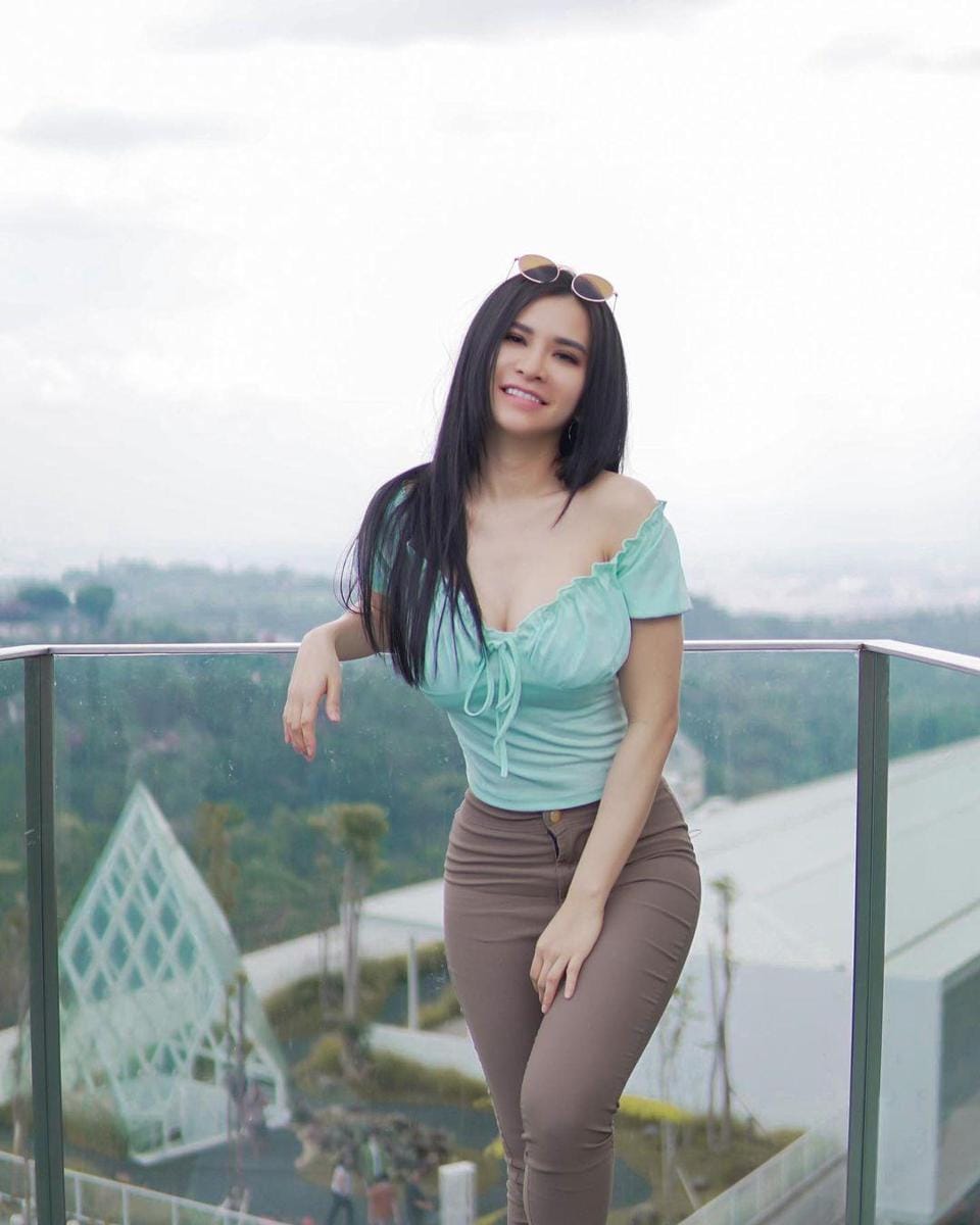 instagram.com/maria_vaniaa/