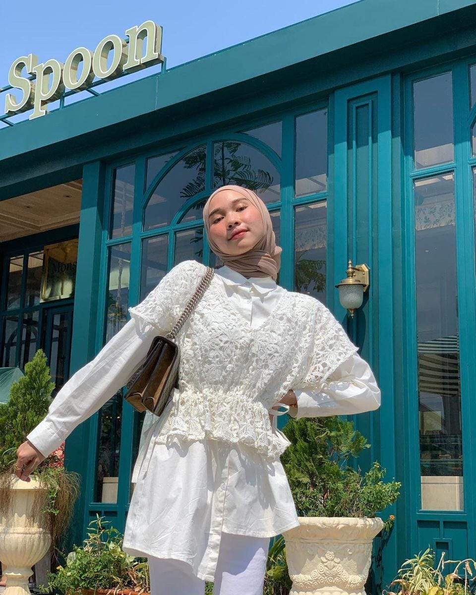 instagram.com/nasariastri