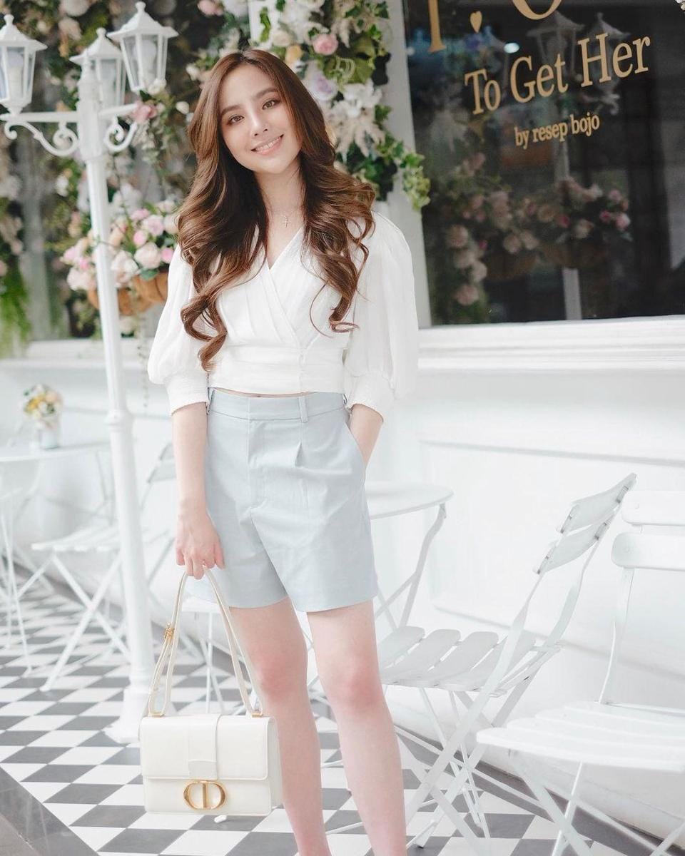 instagram.com/agatha_chelsea