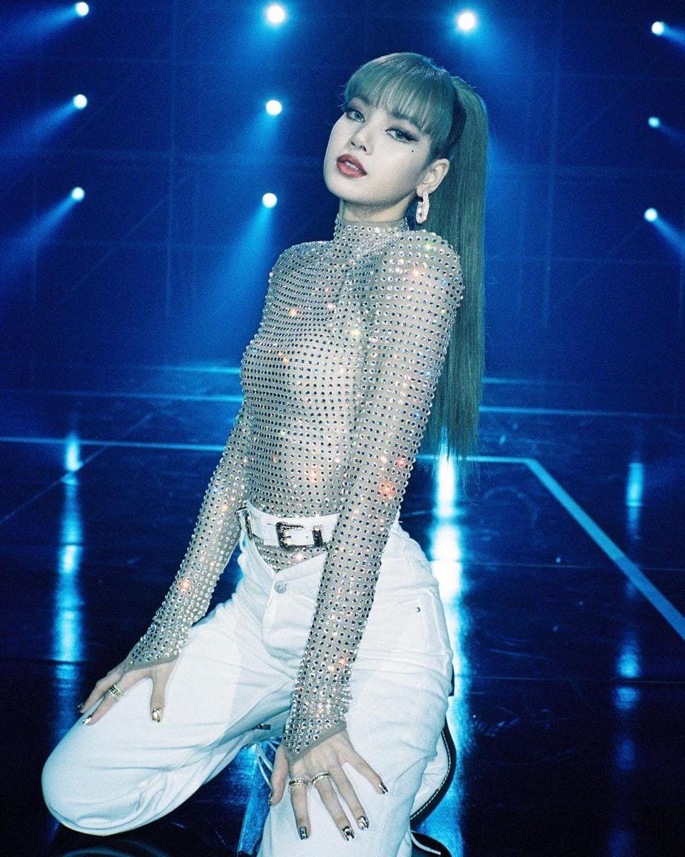 instagram.com/lalalalisa_m