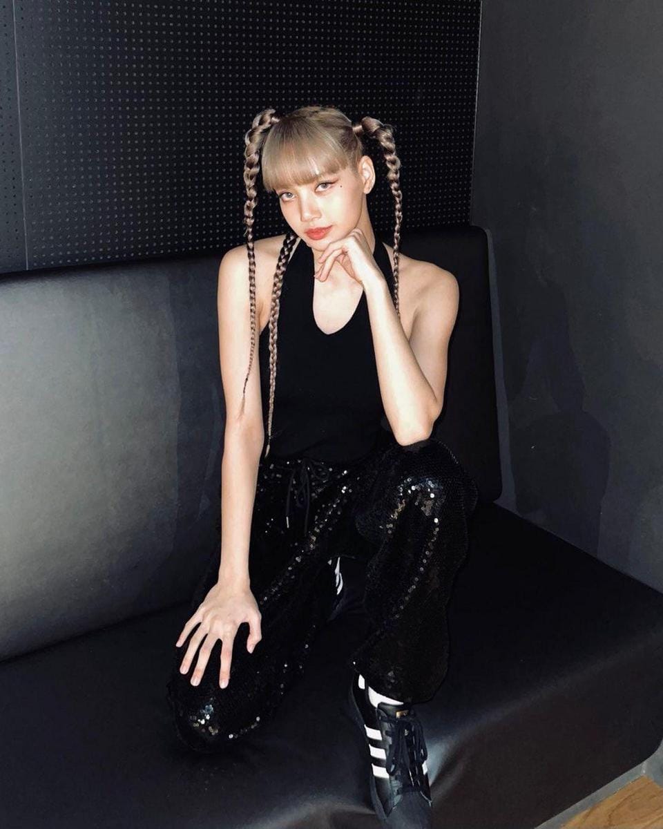 instagram.com/lalalalisa_m