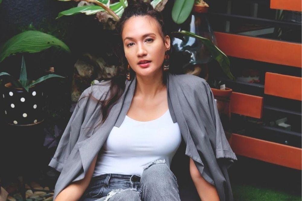 Pesona Nadine Chandrawinata, Istri Dimas Anggara yang Tengah Hamil