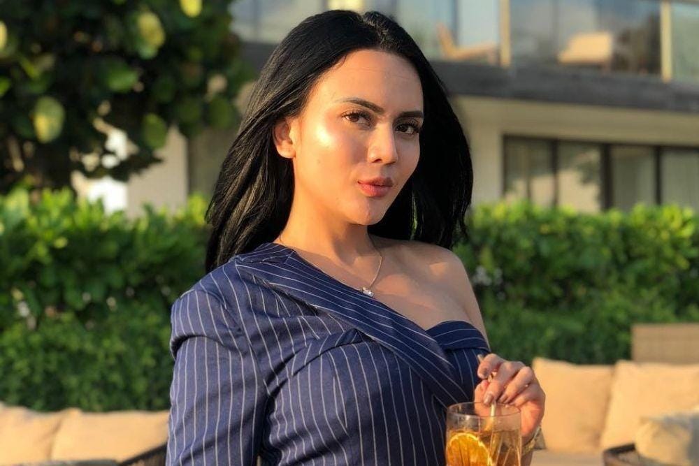 instagram.com/anggitasari612